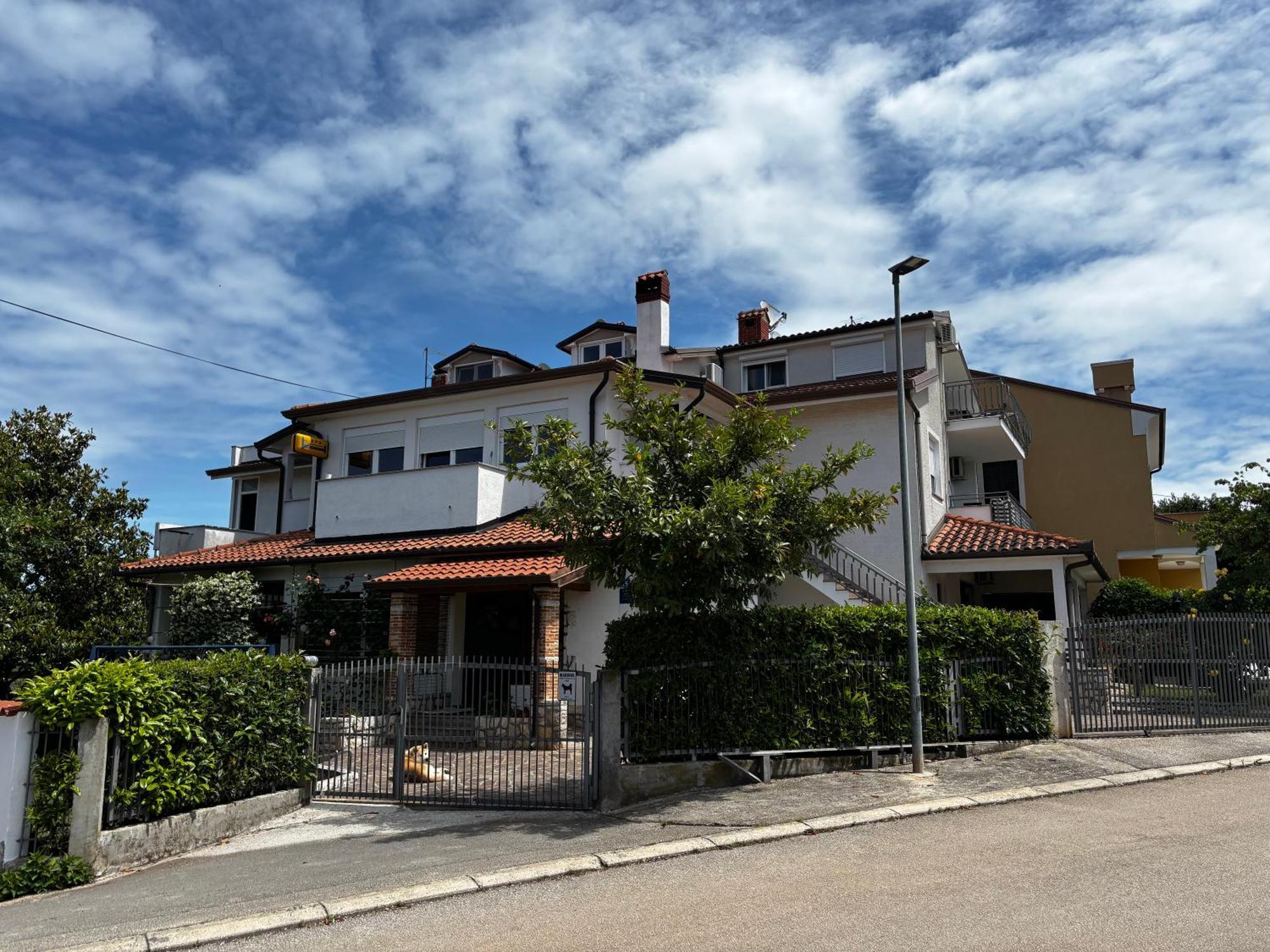 Apartmani Rozi Umag Exterior photo