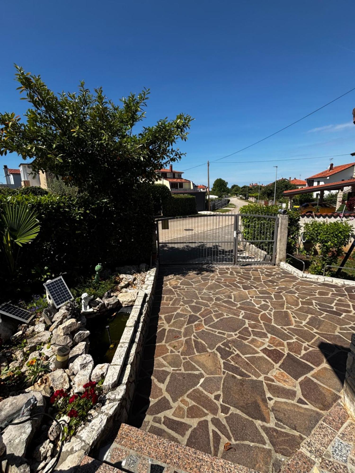 Apartmani Rozi Umag Exterior photo